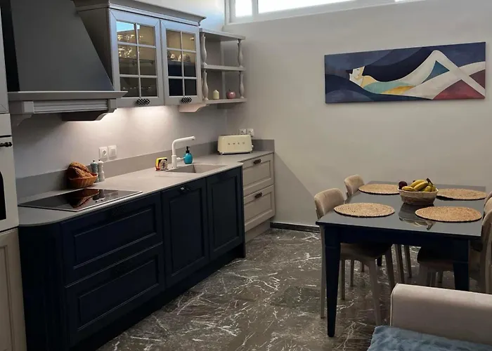 Thouria Agora 3 Каламата